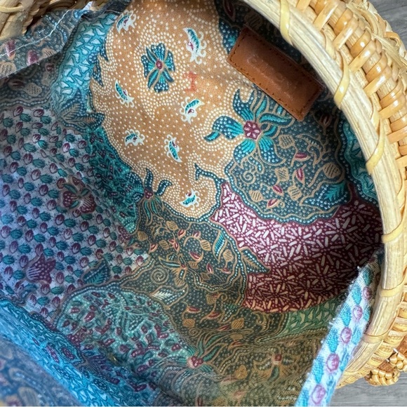 Amerii Rattan Shoulder Bag with Patterned Fabric Lining - Picture 10 of 16